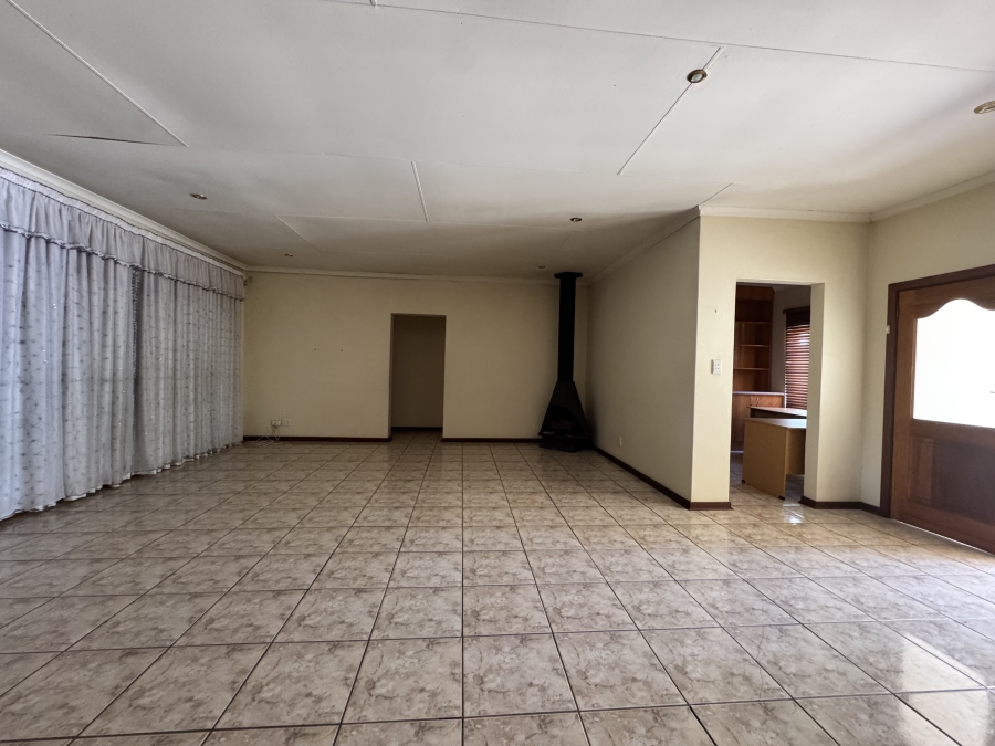 3 Bedroom Property for Sale in Wilkoppies North West